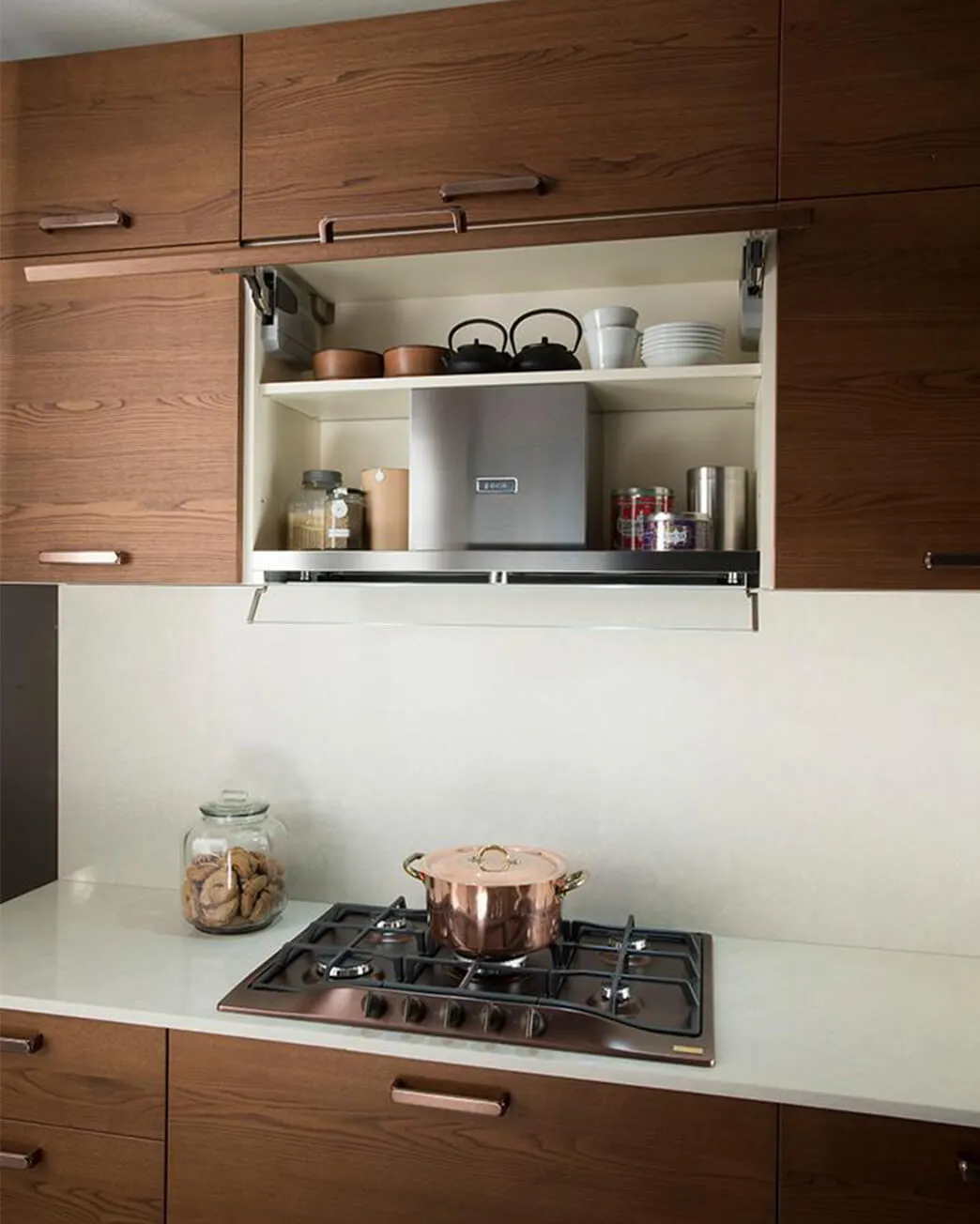 Wall Unit with Flap Door for Extractor