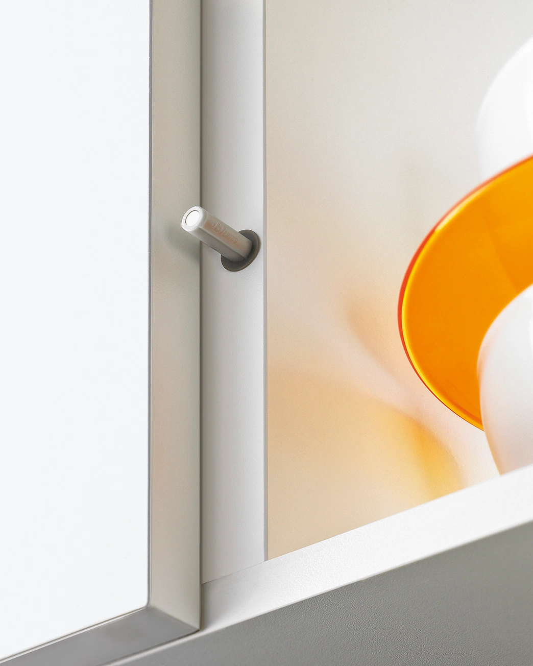 Wall Unit with Push-Pull Opening