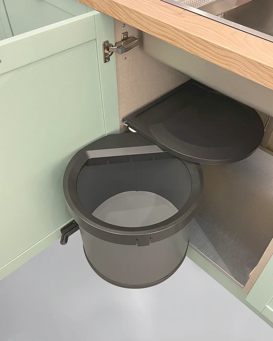 Sink Unit with Comfort Round Waste Bin