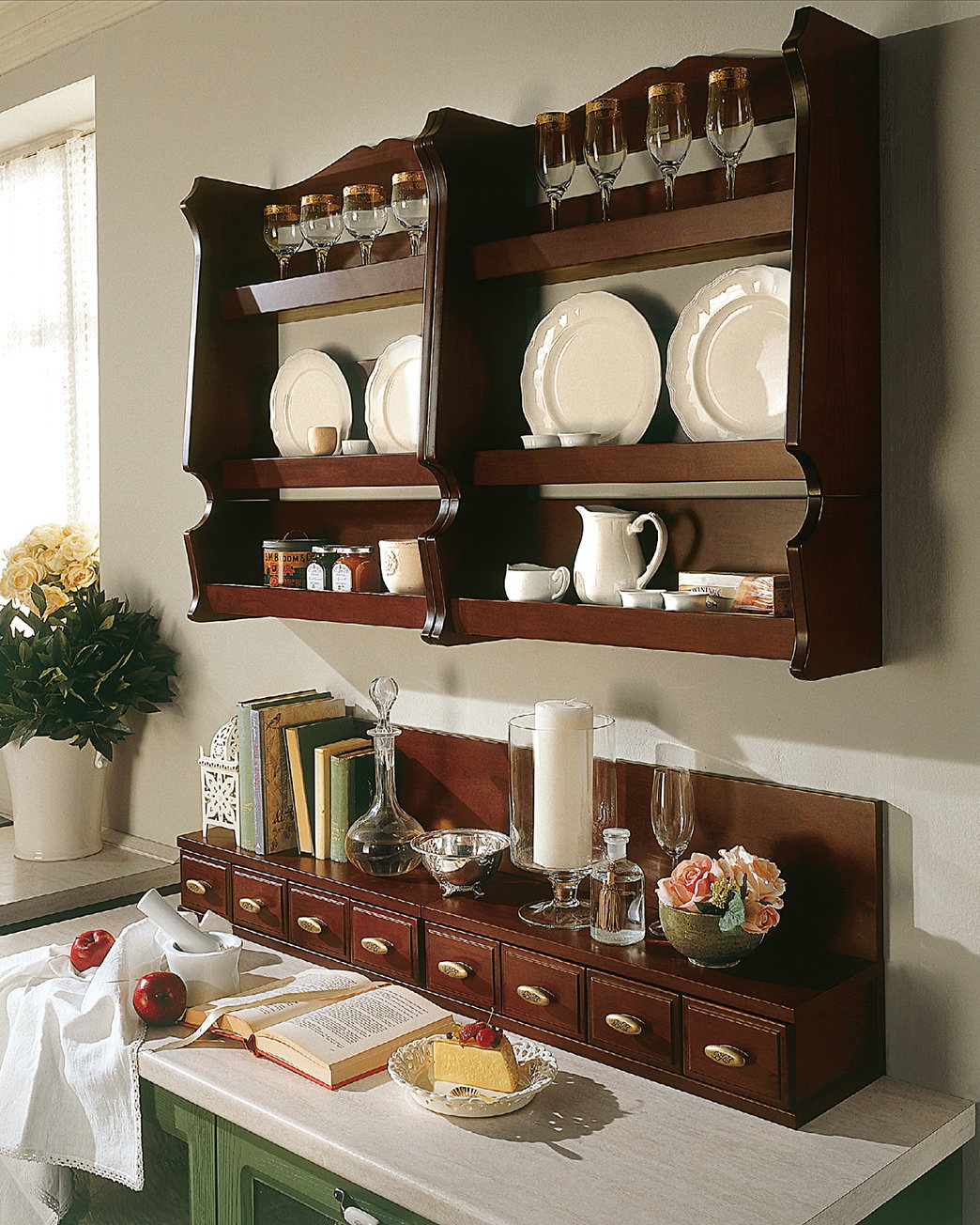 Wooden Plate Holder