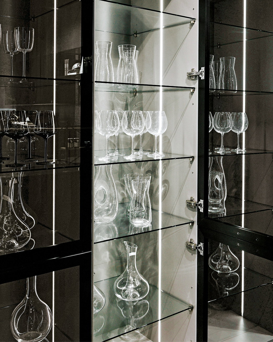 Cabinet Interior Built-in LED Lighting